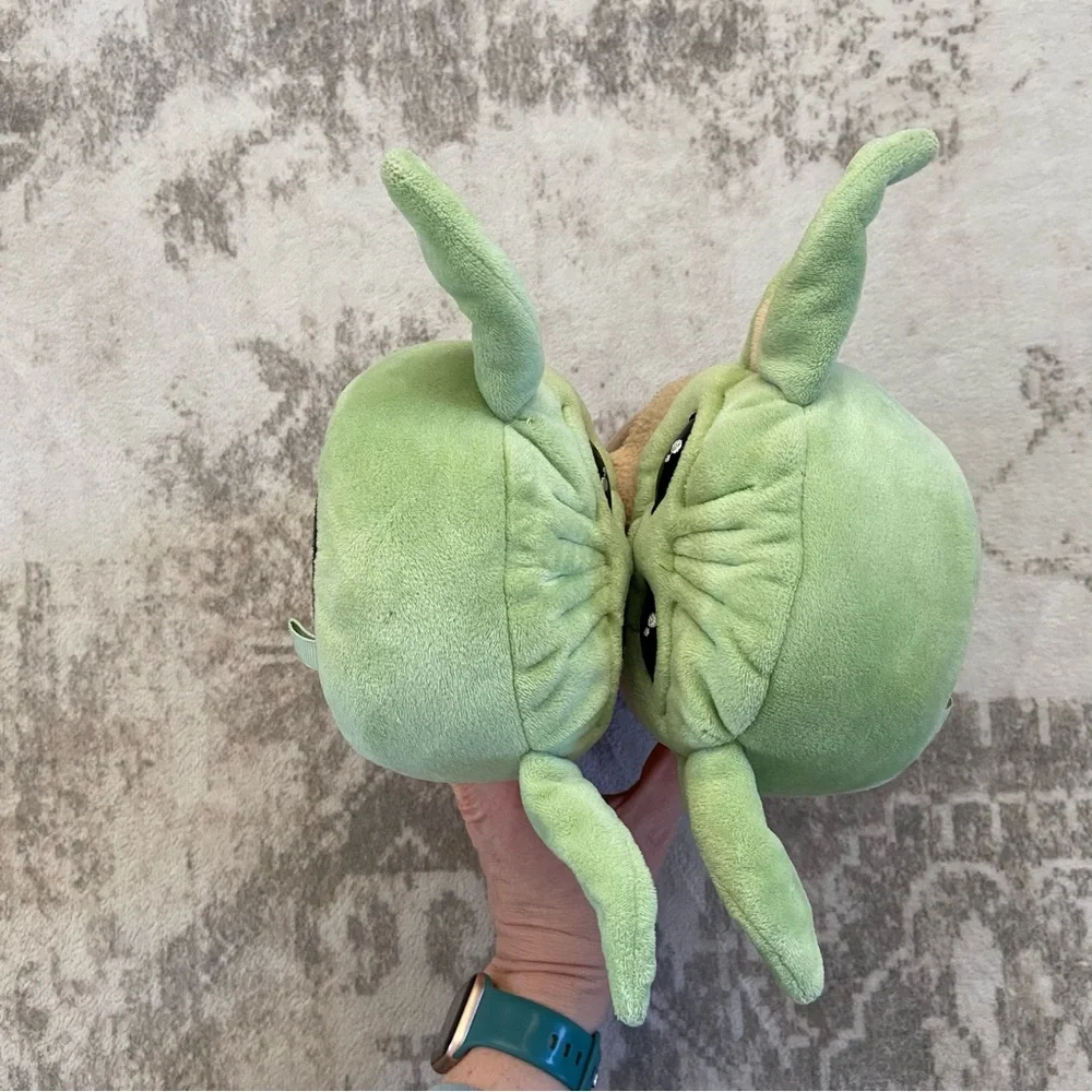Star Wars The‎ z Mandalorian Green and Tan Baby Yoda Slippers Size 13-1